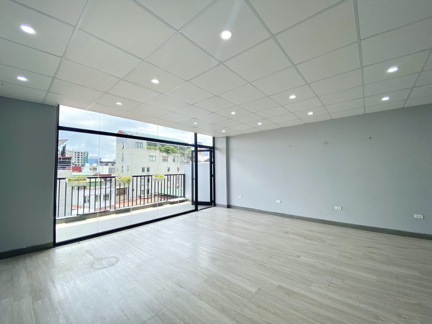 Tòa nhà Số 11B – Ngõ 41 – Thái Hà – Đống Đa<